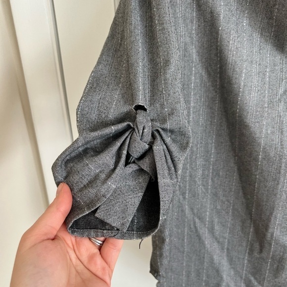 Babaton Aritzia grey off the shoulder Malik blouse size XS - Picture 5 of 6